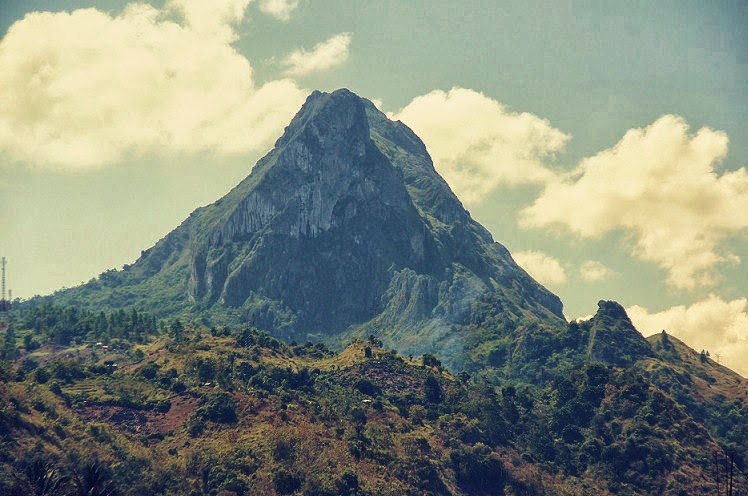 5 Puncak Gunung Terindah di Sulawesi Selatan | Makassar Guide - Panduan