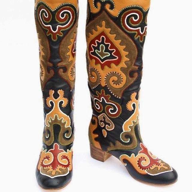 The Peremech Lounge: Beautiful Tatar Boots - Çitek