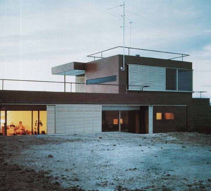 Conciertos y desconciertos Sigo con la casa Guzmán