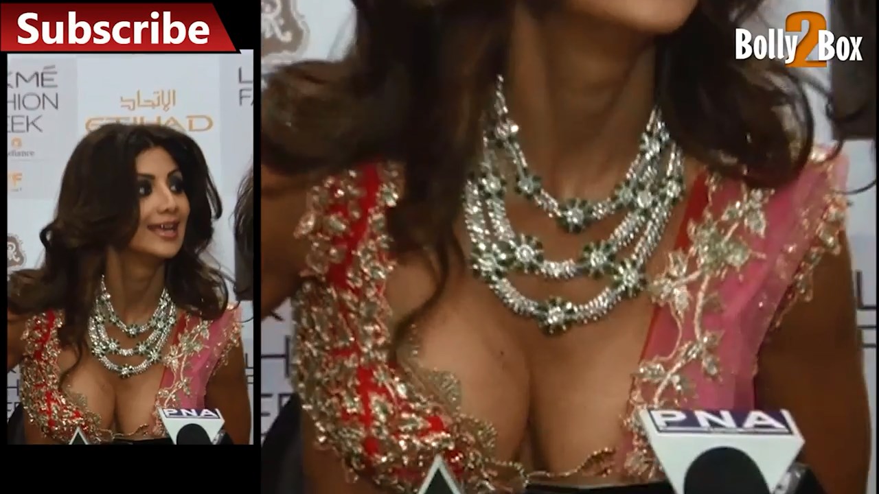 hot cleavage shetty Shilpa