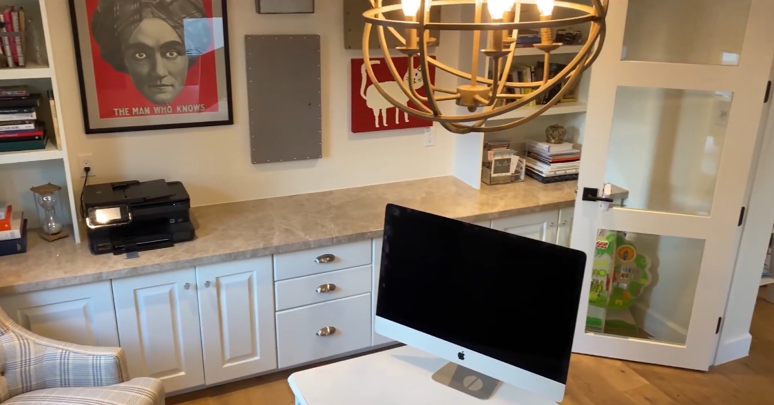 Tour 6732 E. Fanfol Dr, Paradise Valley, AZ vs. 17 Interior Design Photos
