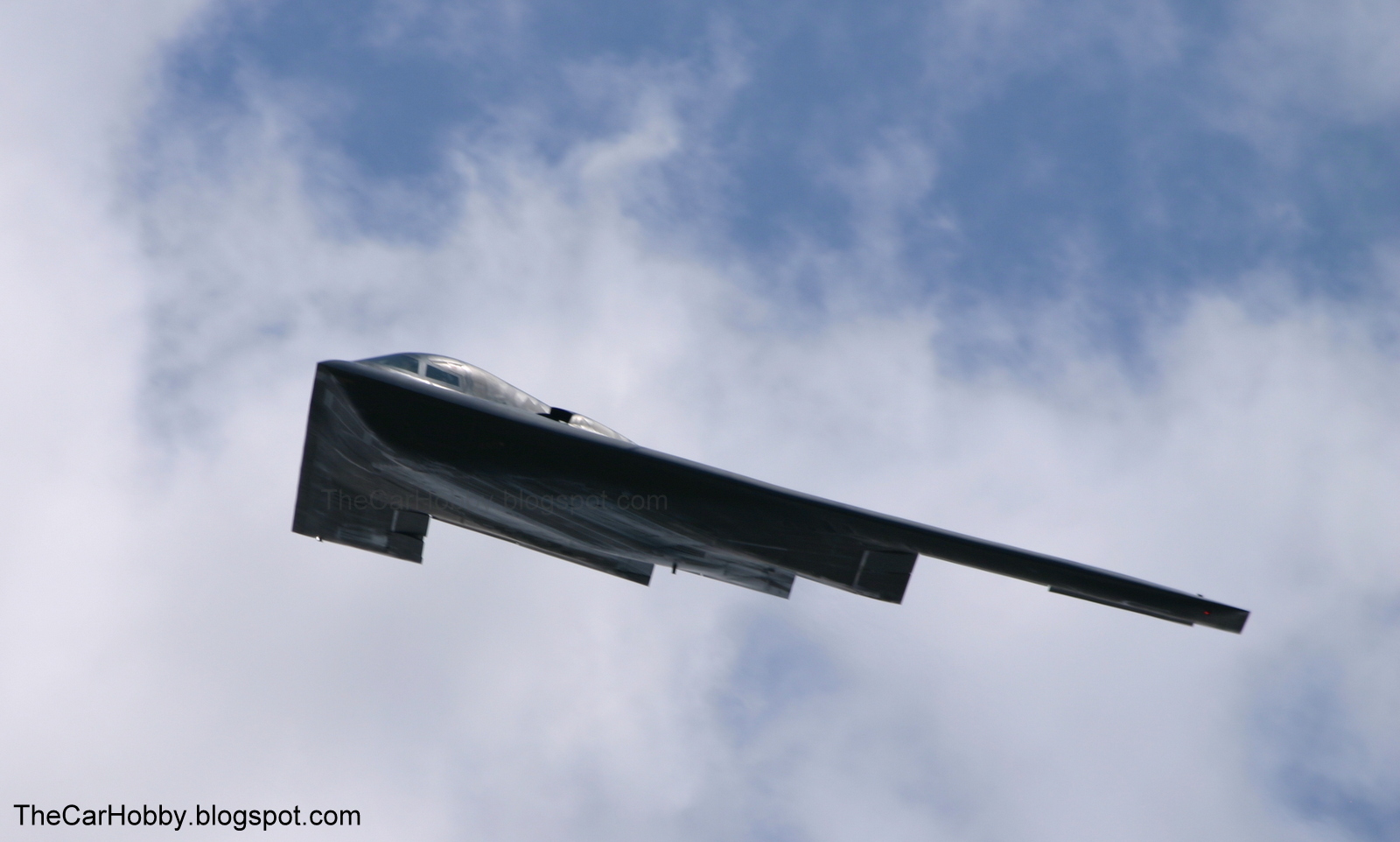 The Car Hobby: Spotted - B-2 Spirit Flying Wing