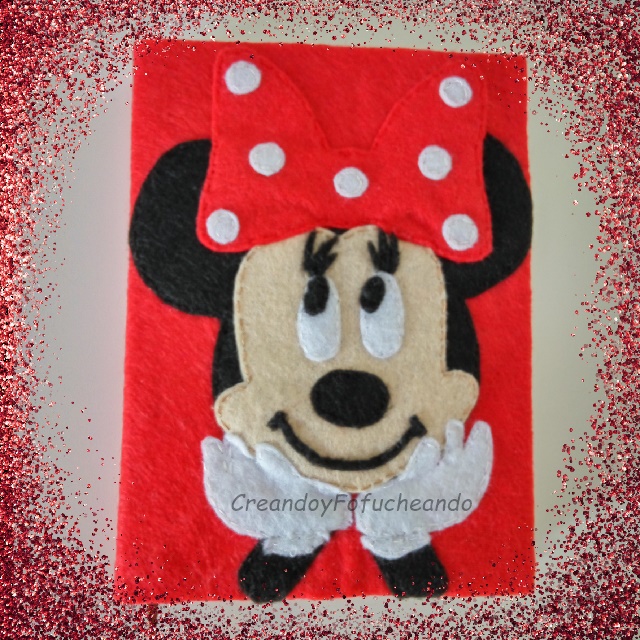 diy-minnie-mouse-en-fieltro-decora-agenda-libreta-o-cuaderno-creandoyfofucheando