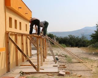 Putting duska on the roof Putting duska on the roof
