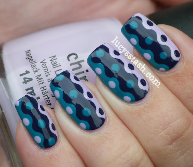 Lucy's Stash: Retro Waves manicure with tutorial