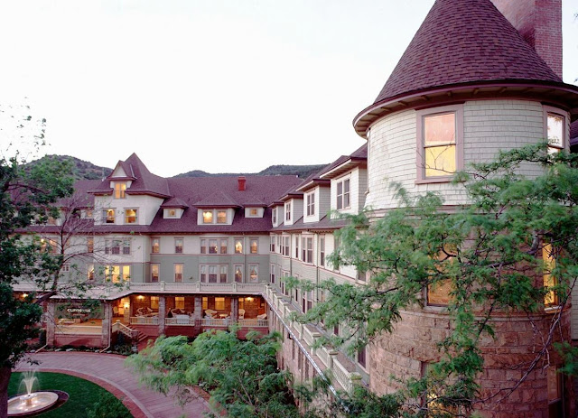Book The Cliff House in Manitou Springs, Colorado elegantly bringing together historic hospitality with the beauty of Pikes Peak to provide guests excellence.