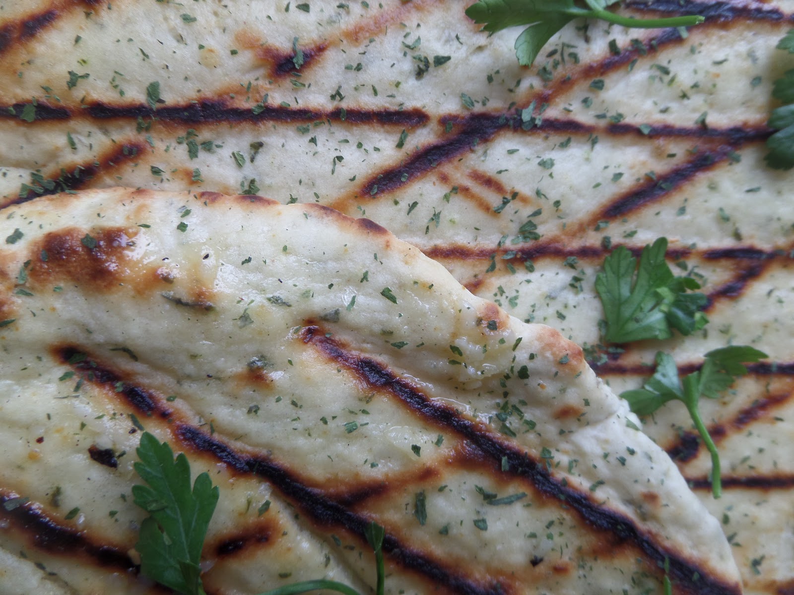 Jamie Oliver's easy flatbreads, with a wild garlic twist // Les pains