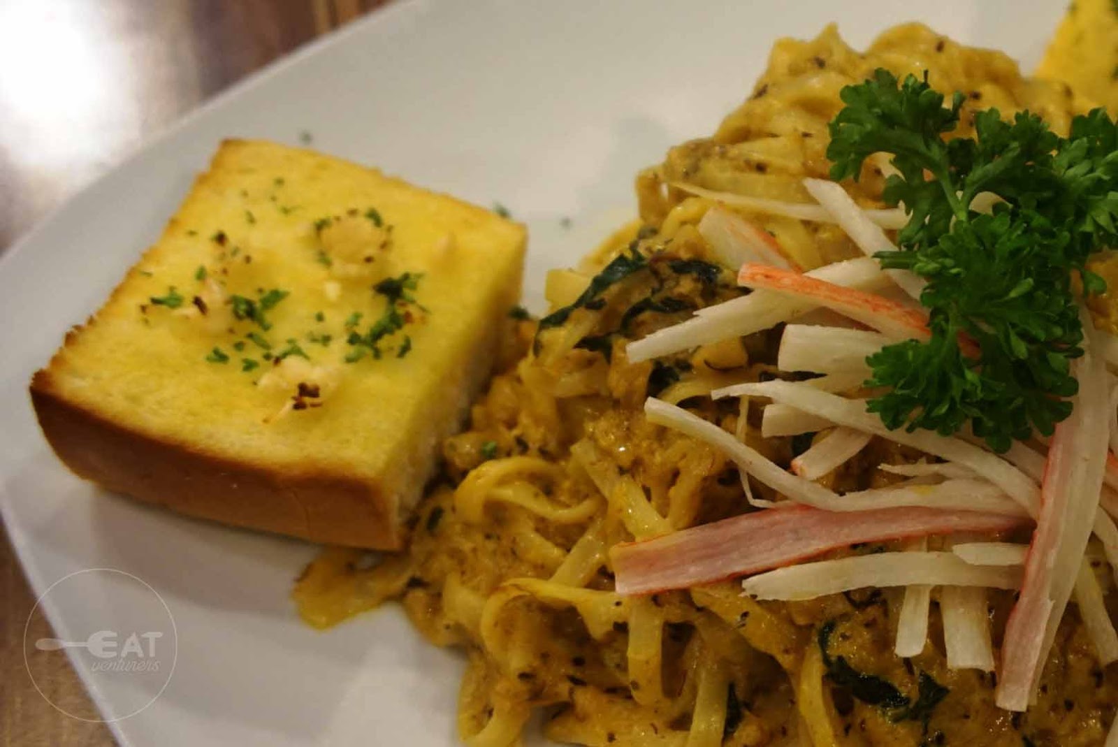 Review Don Henrico's still wows with pizza, pasta, and more