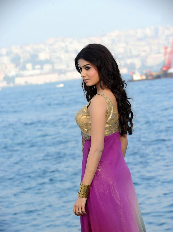 Samantha Ruth Prabhu Stills from Dookudu Movie