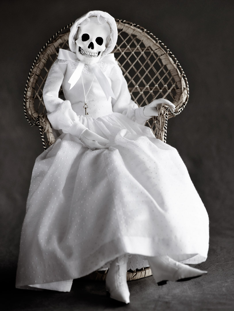 Robin Loznak Photography Skeleton doll portraits