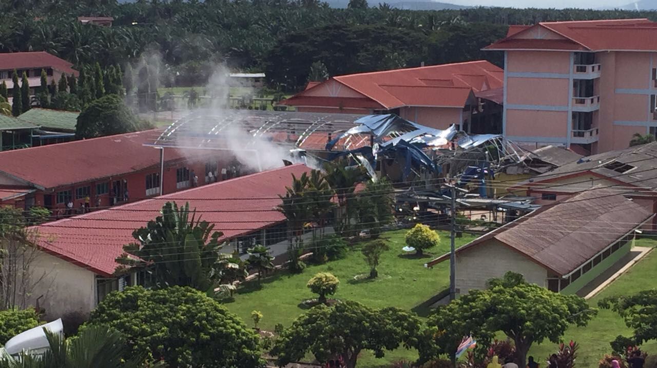 Helikopter Nuri TUDM Terhempas di SMK Balung Tawau!