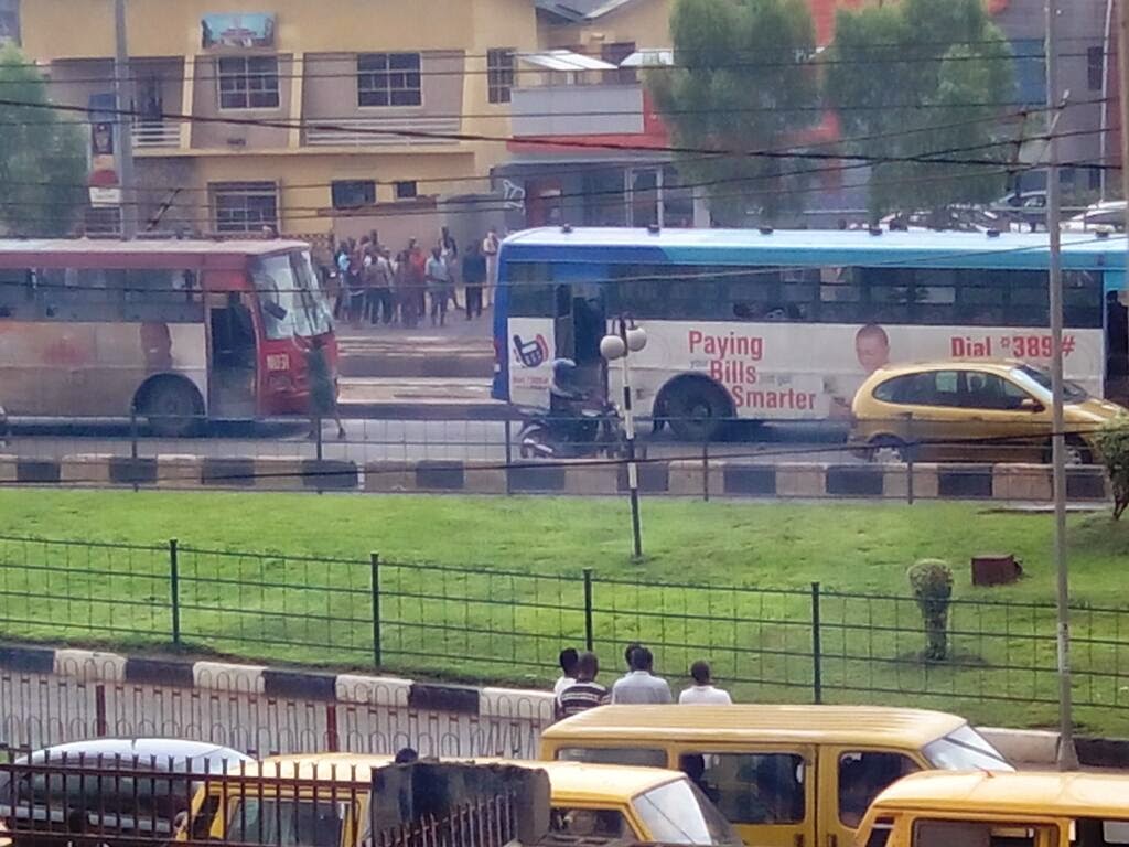 soldiers destroys brt buses