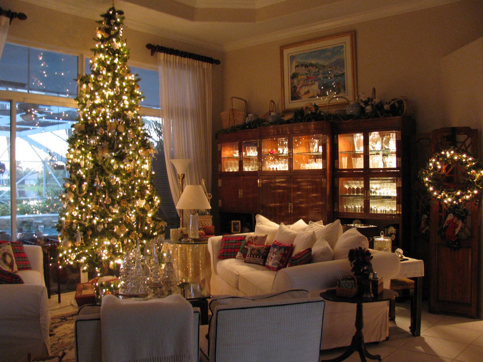 MAY DAYS Christmas Living Room and Tree