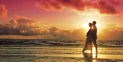 Romantic Pictures in the Beach