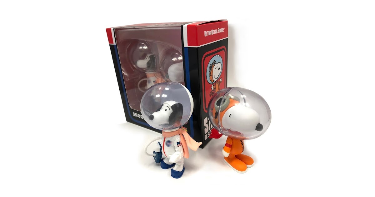 astronaut snoopy toy