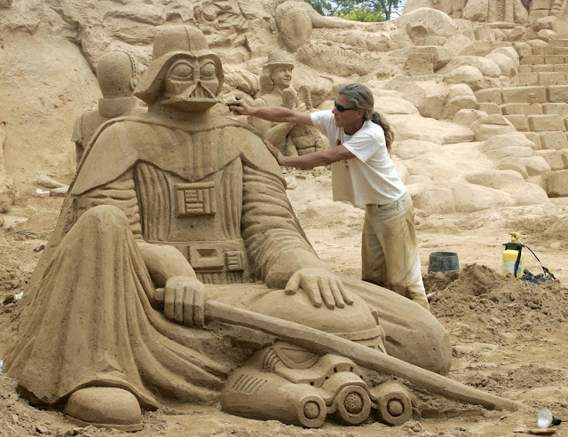 Sand Water Sculpting Sculpture Art Vision Skill Creativity Innovation Realism Artists Alive Music Singing Acting Videography Film Photography Crafts Drawing Calligraphy Painting Graffiti Graphics Animation Design Designing Architecture Literature Castles Competition Construction Dinosaurs Star Wars Harry Potter Smurfs Poseidon Pirates