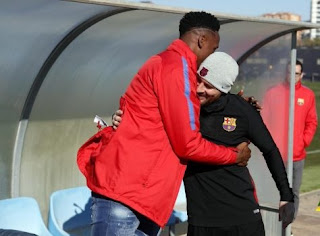اللاعب مينا: المنضم حديثاً لنادي برشلونة شعر يدي توقف عند مصافحة ميسي