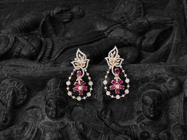 Navrathan unveils its glamorous Show Stopper Collection. Navrathan unveils its glamorous Show Stopper Collection.