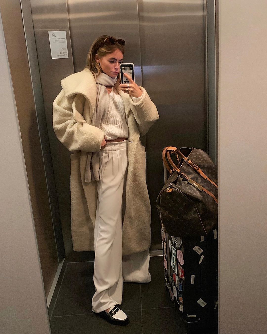 The Perfect Winter Outfit for Airports and Traveling