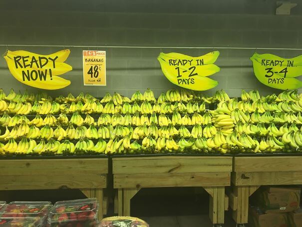 20 Innovative Food Inventions We Had Never Seen Before - This Store Sorts The Bananas By How Ripe They Are