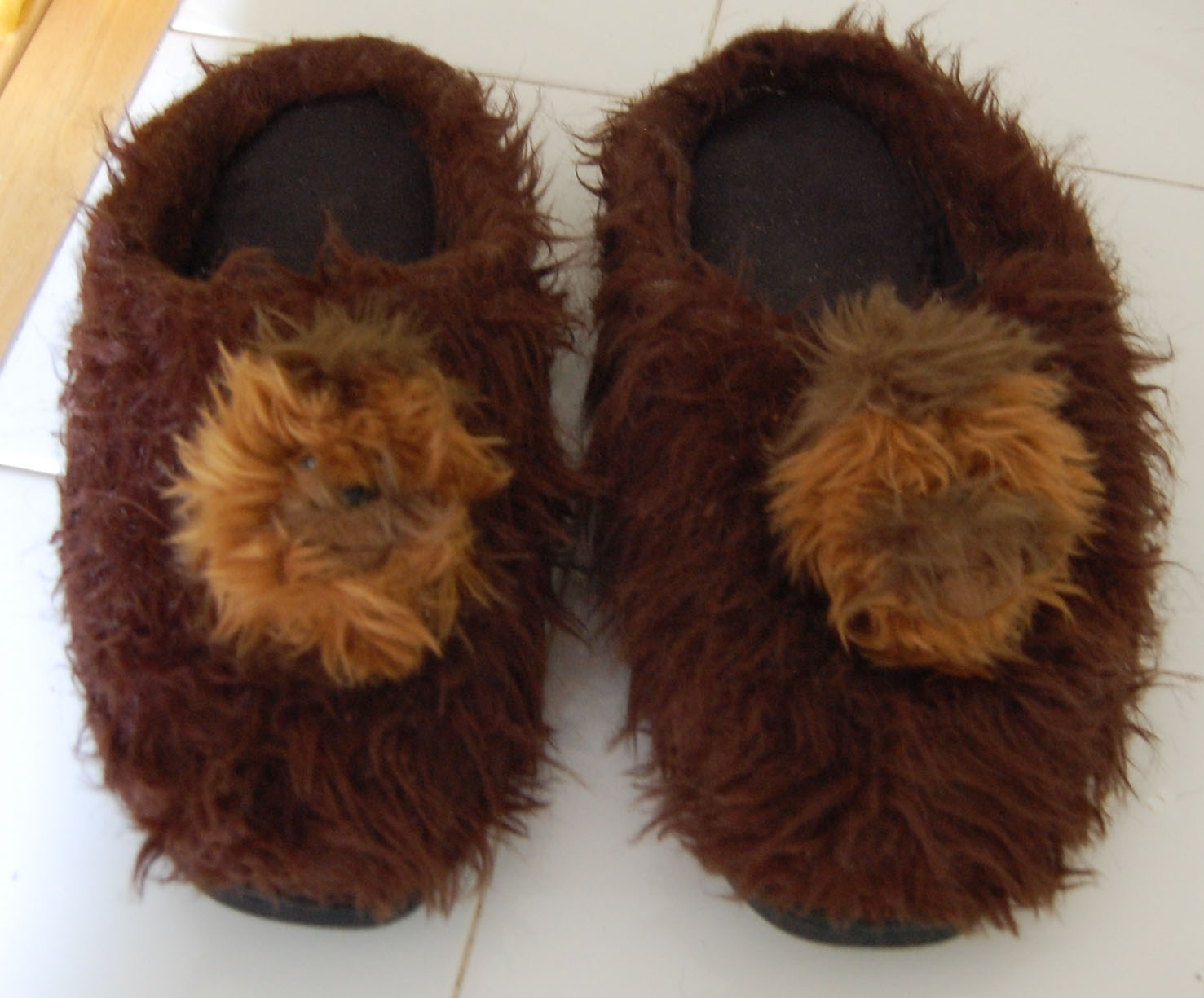 mens chewbacca slippers