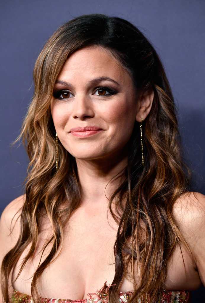 Rachel Bilson gorgeous at 2017 Baby2Baby Gala in Los Angeles - Desifunblog
