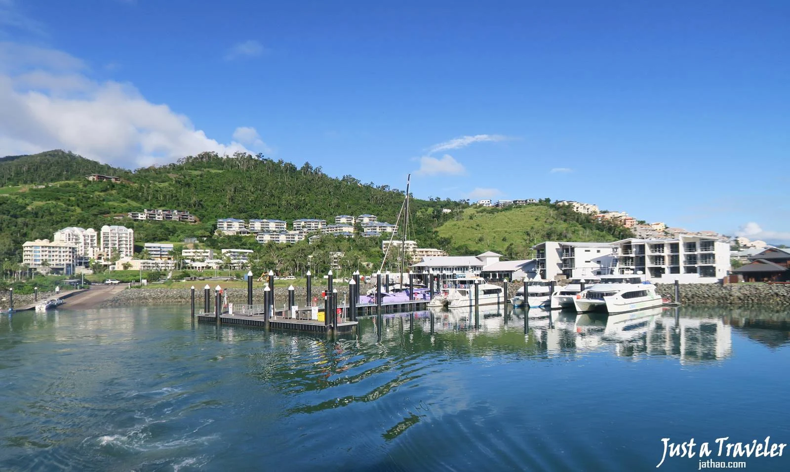 聖靈群島-景點-推薦-大堡礁-浮潛-潛水-行程-玩水-一日遊-遊記-攻略-自由行-旅遊-澳洲-Whitsundays-Great-Barrier-Reef