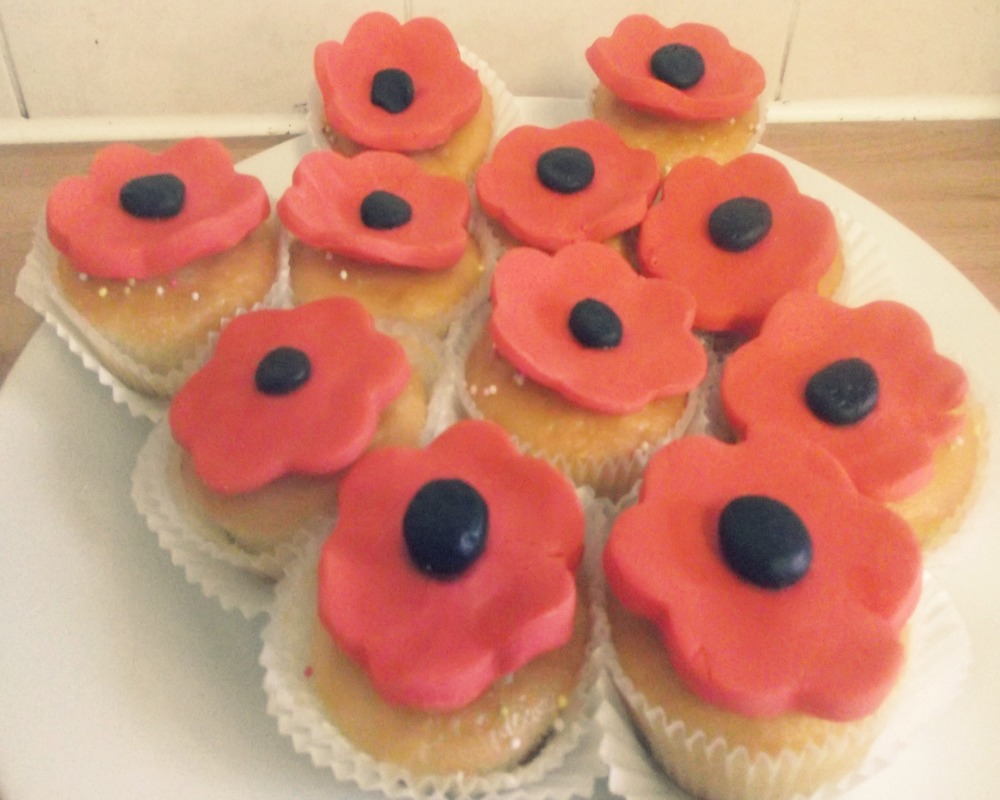 Poppy Cupcakes {Tutorial} Whimsical Mumblings