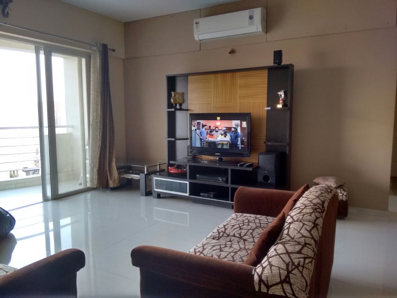 3.5 bhk Furnished flat Rent forest county Kharadi Property for Rent