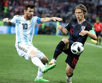 ليلة سقوط الأرجنتين: منتخب كرواتيا يسحق رفقاء ليونيل ميسي بالثلاثة وتتاهل لدور الـ16 للمونديال ليلة سقوط الأرجنتين: منتخب كرواتيا يسحق رفقاء ليونيل ميسي بالثلاثة وتتاهل لدور الـ16 للمونديال