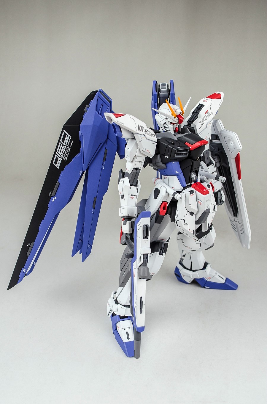 GUNDAM GUY: MG 1/100 Freedom Gundam - Customized Build