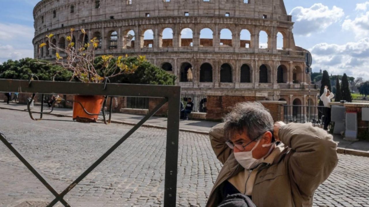 Italia dice que el fin de la emergencia solo llegará con la vacuna Italia dice que el fin de la emergencia solo llegará con la vacuna