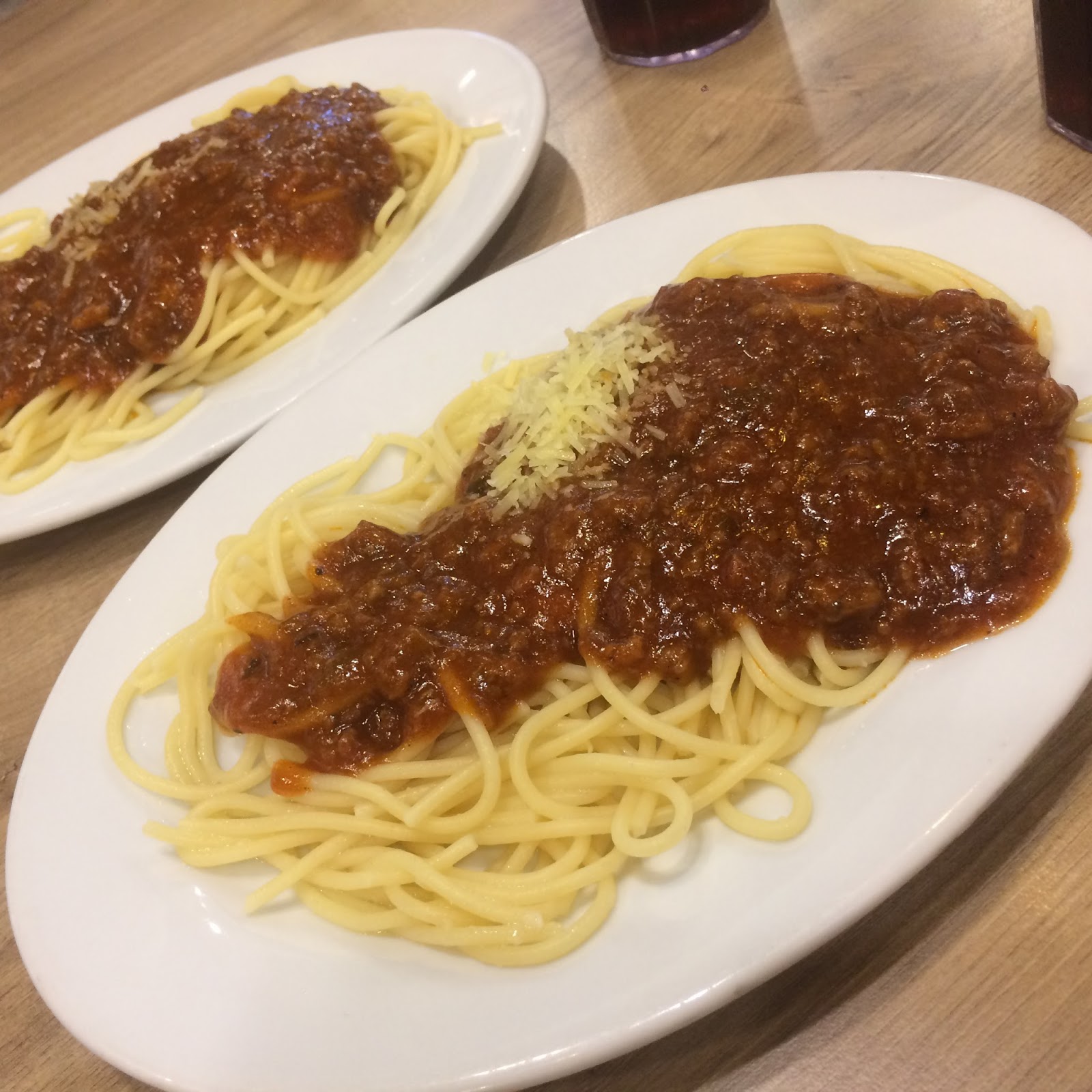 Is Pizza Hut a Restaurant or a Fastfood Chain? Woxy Wanders