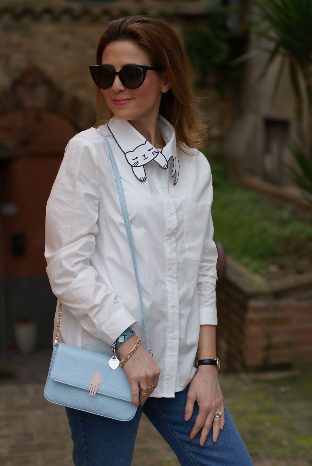 How to keep it simple yet special cat collar shirt Fashion and