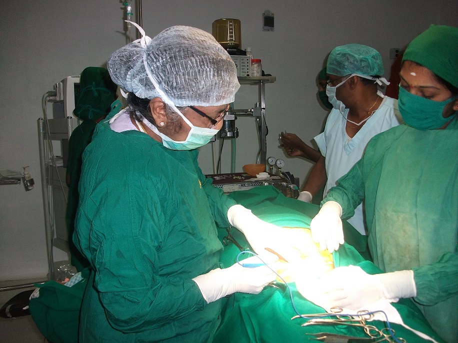 DR A MEENAKSHI SUNDARI IN OPERATION THEATRE