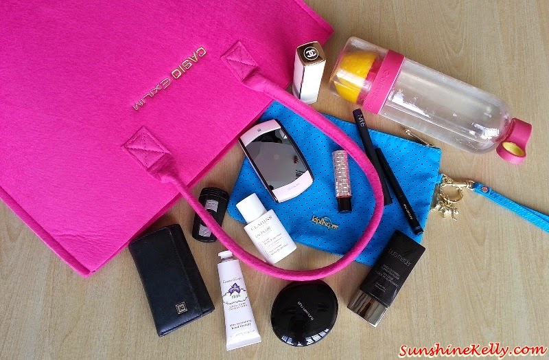 What’s in my bag, Kipling Jamie Aqua cosmetic pouch; my pink citrus zinger water bottle for detox and hydration, Clarins UV Plus Day Screen Multi-Protection SP50 PA++++, Laura Mercier smooth finish flawless fluid foundation, NARS velvet shadow stick, shu uemura lightbulb uv compact foundation, shu uemura metal ink liquid eye liner, Crabtree & Evelyn Iris hand therapy, Shiseido Maquillage dramatic melting rouge #RD324, Chanel Coco Mademoiselle perfume spray, casio Ex MR1 selfie camera