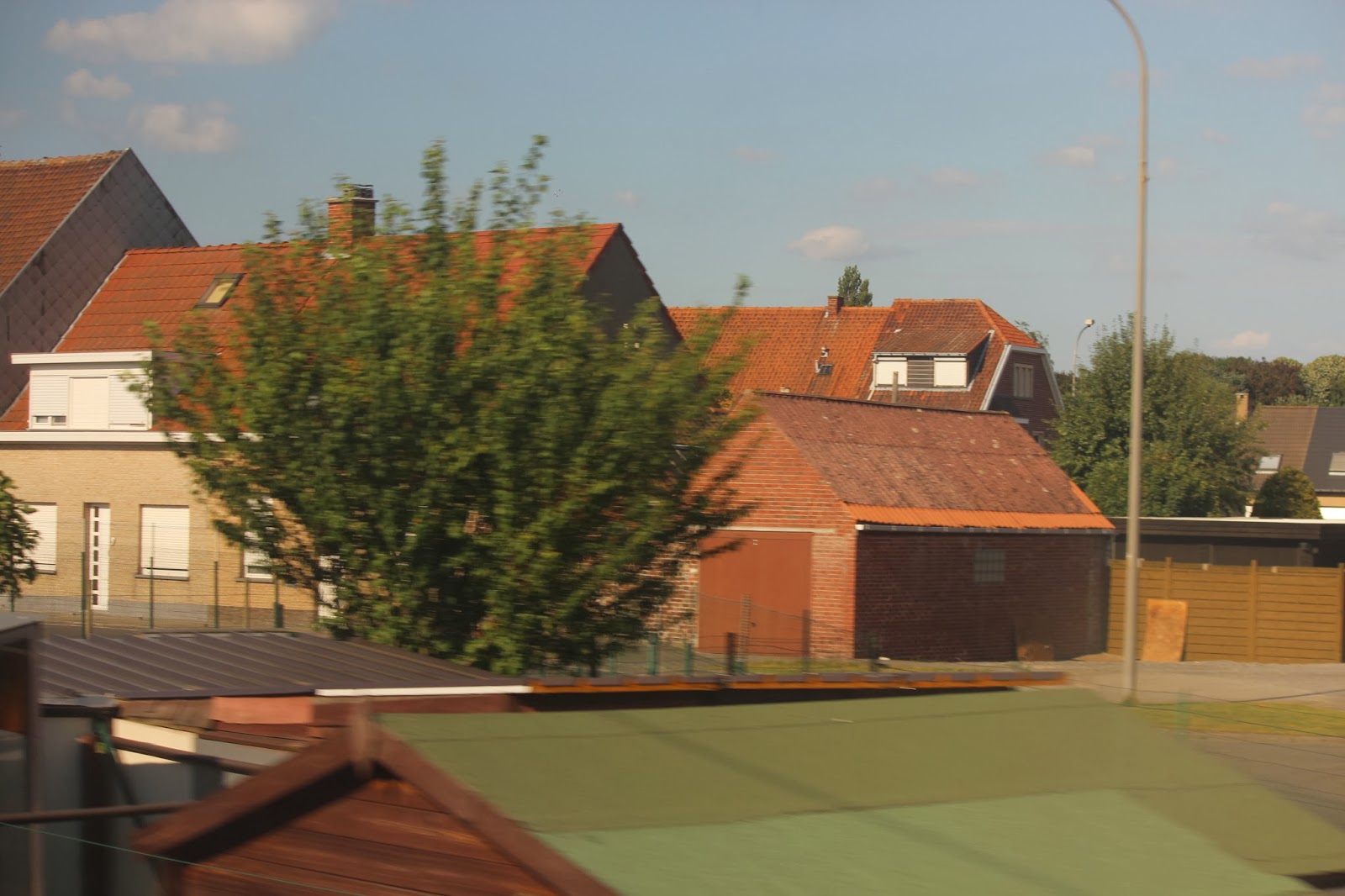 Historia y Genealogía En tren por la LLanura de Flandes. De Lille a Brujas