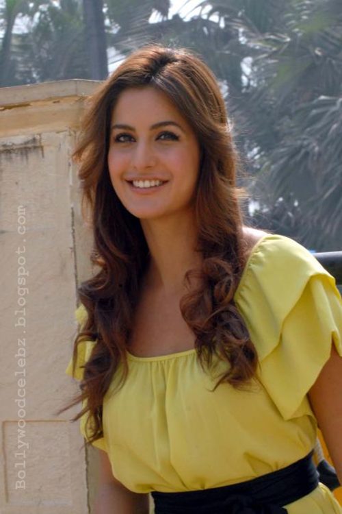 Katrina Say Salman Is Unromantic - Ye Kya Chutiyapa Hai