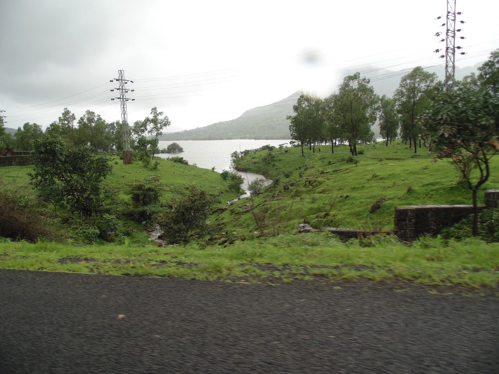 Best picnic spot near Mulshi Dam in Rainy season