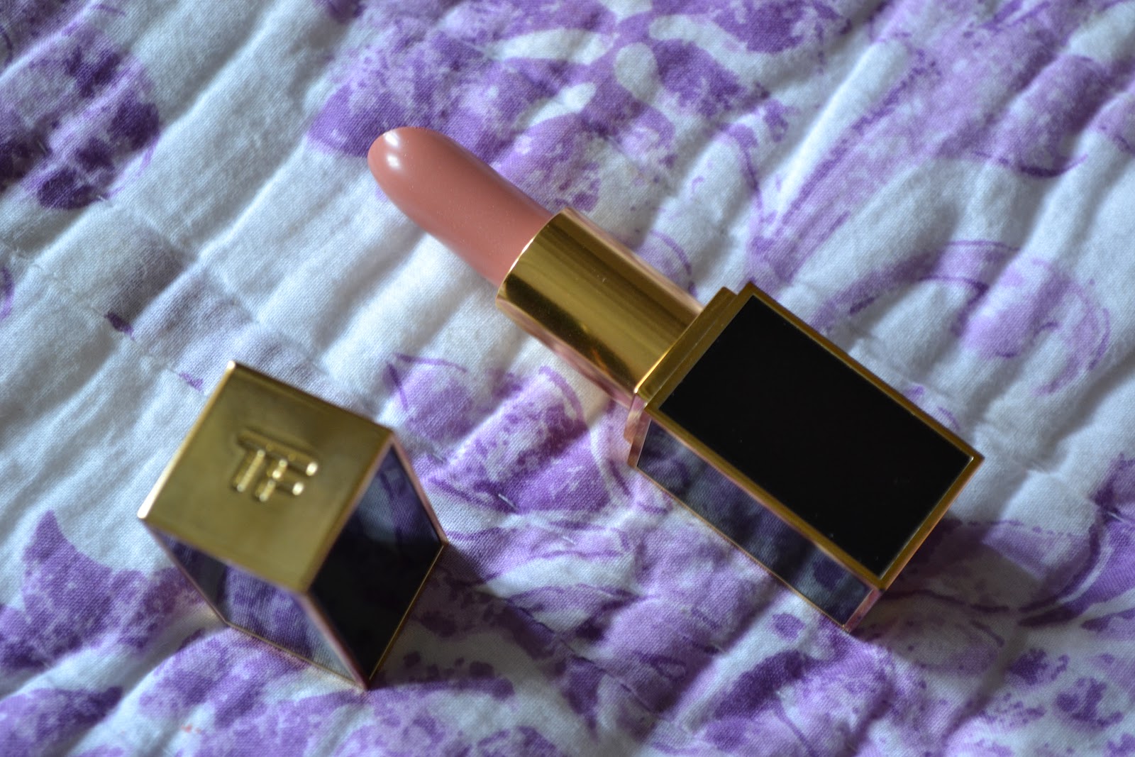 MakeUpVitamins Tom Ford Spanish Pink 01 Lipstick Review & Swatch