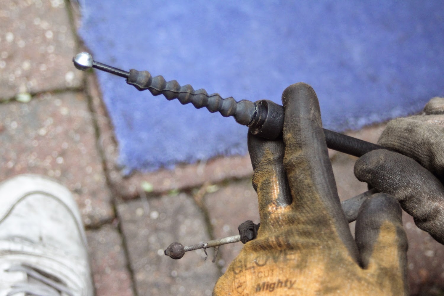 Life with a 1989 VW Golf Mk2 GTI 16V VW Golf MK2 Replacing Handbrake