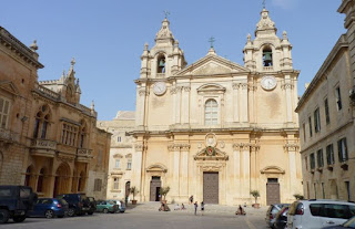 Fachada de la Catedral de Mdina. Fachada de la Catedral de Mdina.