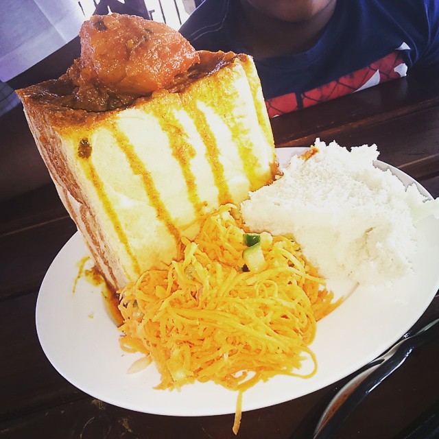 Hollywood Half Mutton Bunny Chow - Hollywoodbets Springfield Park, Durban Hollywood Half Mutton Bunny Chow - Hollywoodbets Springfield Park, Durban