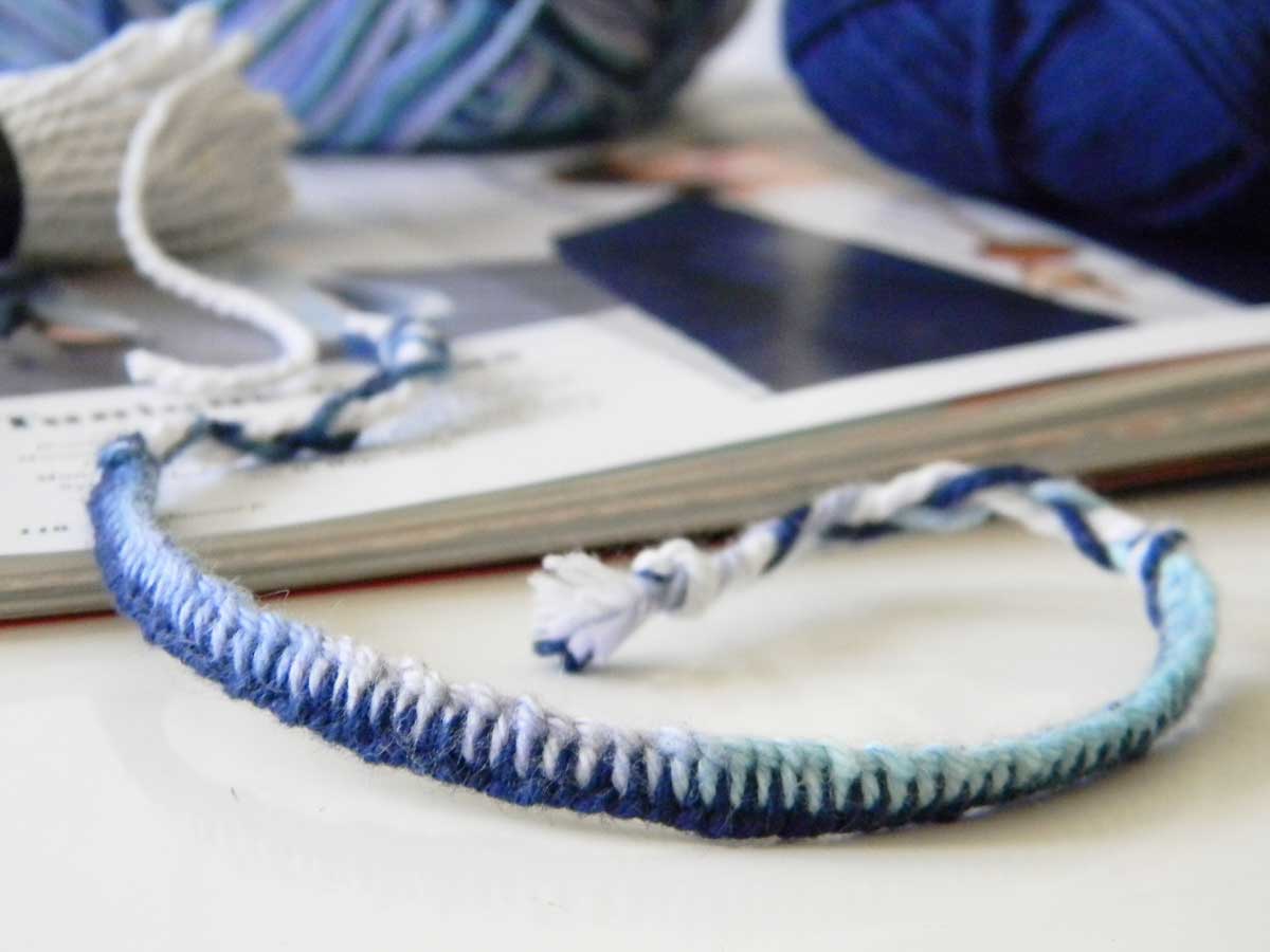 Bracelet en fils simple et rapide Bracelet en fils simple et rapide