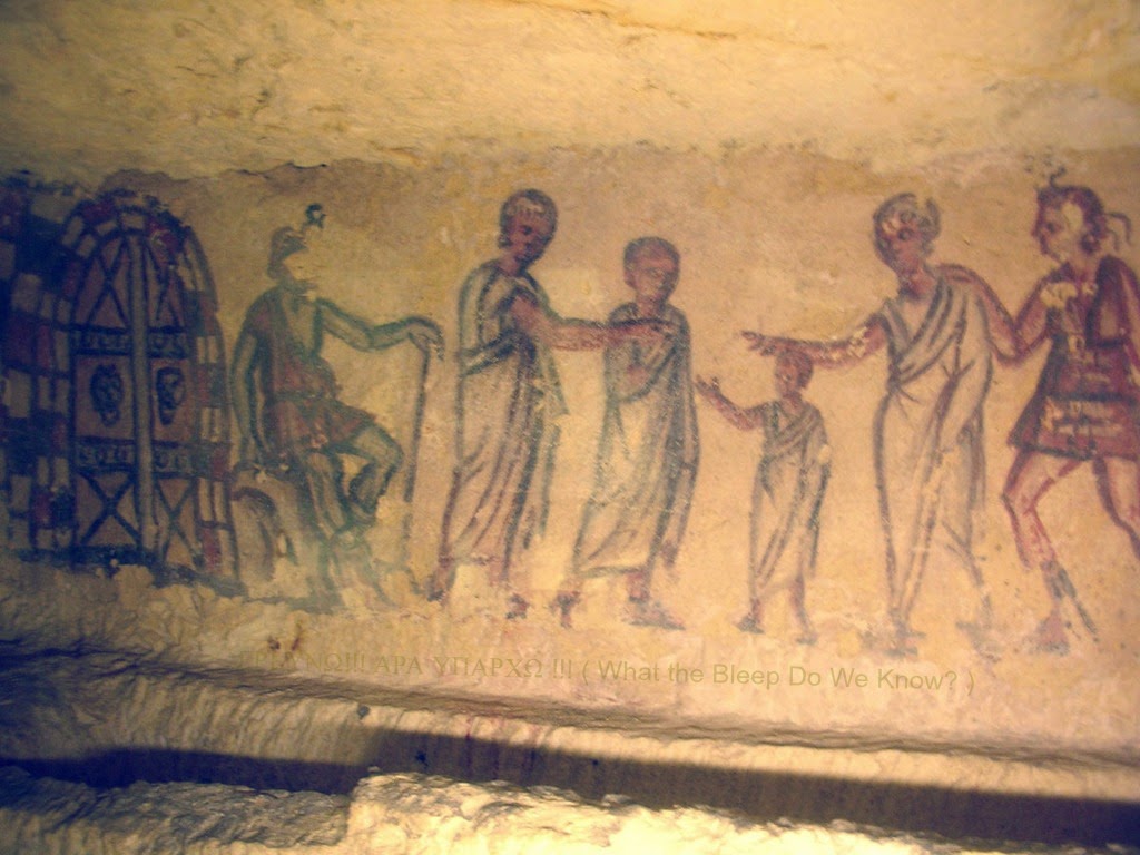 Charún φύλαγε την πύλη του Κάτω Κόσμου, ενώ Βανθ καθοδηγεί τον θανόντα στην πύλη. Τοιχογραφία. 3ο π.Χ. αιώνα. Τάφος 5636, Monterozzi Νεκρόπολη, Ταρκίνια, Ιταλία.