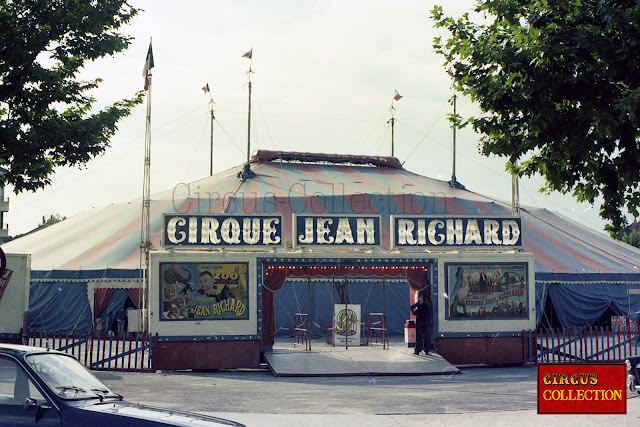 Cirque Jean Richard 1975 Photo Hubert Tièche    Collection Philippe Ros 