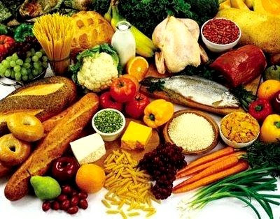 Alimentos variados Foto de varios alimentos que tienen vitaminas