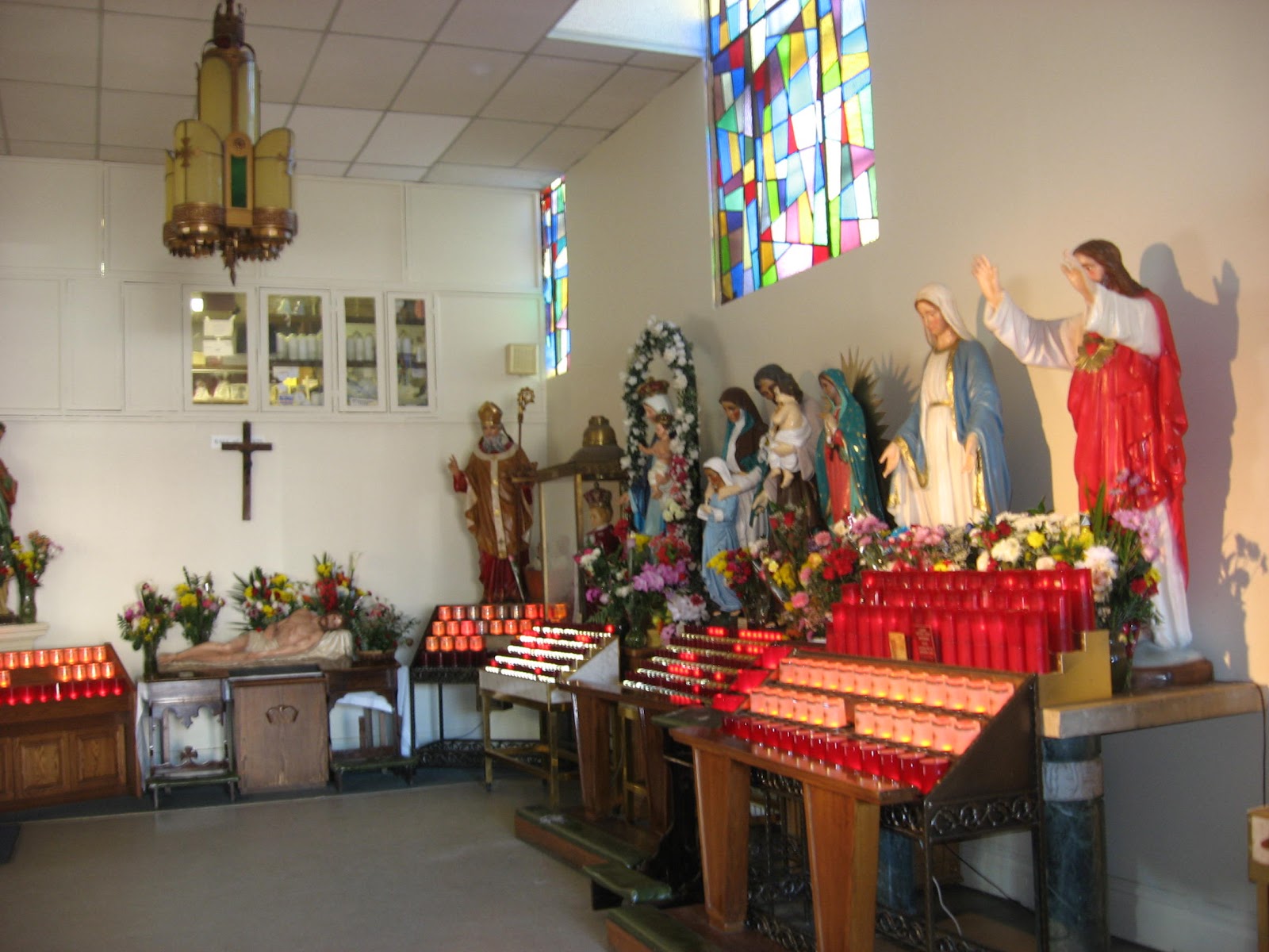 Bronx Catholic St Lucy, at Mace and Bronxwood Aves., Williamsbridge