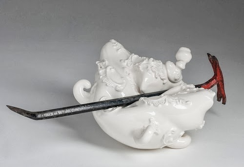 04-Ceramic-Horror-Abuse-French-and-Canadian-Artist-Laurent-Craste-www-designstack-co