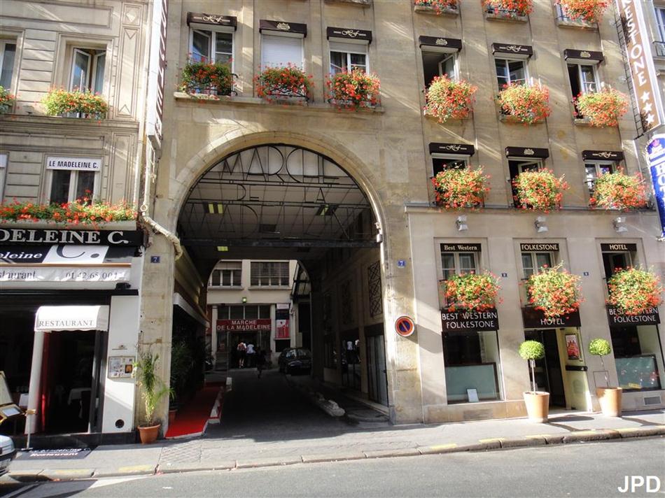 Parisbiseart Le marché de la Madeleine Le Palacio de la Madeleine